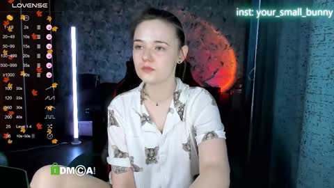 Molly online show from November 2025 02:21:01 AM