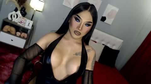 TRICXIEBELLE online show from October 2025 08:00:02 AM