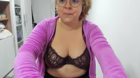 Snapshot of your_victoria chatting on March 2026 09:58:02 PM Your Victoria online show from March 2026 09:58:02 PM