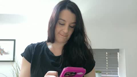 Cassie online show from April 2026 10:47:02 AM