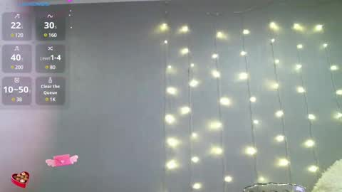 Snapshot of yourcreamyister chatting on January 2025 07:18:02 PM creamysister online show from January 2025 07:18:02 PM