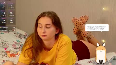 Snapshot of yourcreamyister chatting on October 2025 11:33:02 AM creamysister online show from October 2025 11:33:02 AM