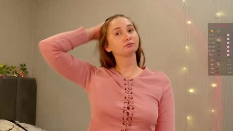 Snapshot of yourcreamyister chatting on November 2025 09:53:01 AM creamysister online show from November 2025 09:53:01 AM