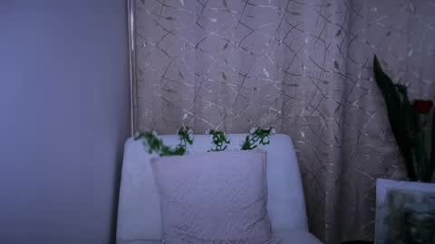 Snapshot of yourcutemolly__ chatting on May 2026 07:15:02 AM yourcutemolly__ online show from May 2026 07:15:02 AM