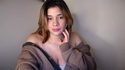 Snapshot of yourcutemolly__ chatting on June 2026 05:14:01 AM yourcutemolly__ online show from June 2026 05:14:01 AM