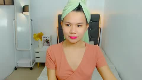 Snapshot of yourcuteprincess_ chatting on June 2026 01:04:02 PM yourcuteprincess_ online show from June 2026 01:04:02 PM