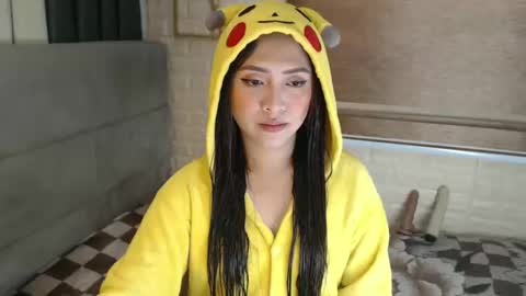 JEN  online show from January 2025 06:03:02 AM