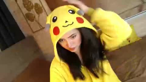 JEN  online show from September 2025 10:38:02 AM