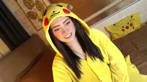 JEN  online show from October 2025 11:00:02 AM