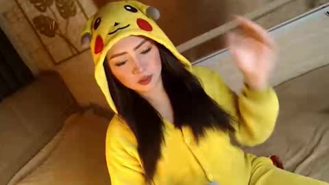 JEN  online show from November 2025 10:54:01 AM