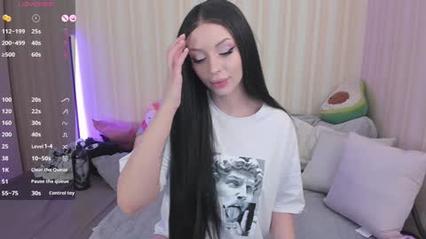 Snapshot of youreyesgazm chatting on December 2024 08:09:02 AM Mary online show from December 2024 08:09:02 AM
