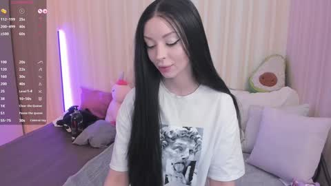Snapshot of youreyesgazm chatting on January 2025 08:19:01 AM Mary online show from January 2025 08:19:01 AM