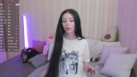 Snapshot of youreyesgazm chatting on January 2025 07:46:01 AM Mary online show from January 2025 07:46:01 AM