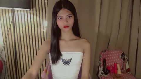 Snapshot of yourfavoratevivian chatting on February 2026 09:29:02 PM Vivian online show from February 2026 09:29:02 PM