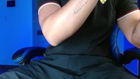 Snapshot of yourfavorite_bigclit chatting on May 2026 11:48:01 AM yourfavorite_bigclit online show from May 2026 11:48:01 AM