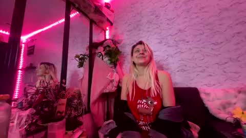 Snapshot of yourfriendlypsychopaths chatting on January 2026 08:00:01 PM Scarlet Bunny online show from January 2026 08:00:01 PM