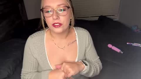 Snapshot of yourfunamanda chatting on September 2025 02:22:01 AM Amanda Ivy online show from September 2025 02:22:01 AM