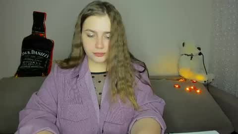 yourgem__ online show from February 2025 04:15:02 PM