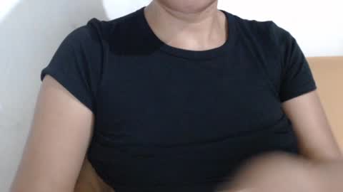Snapshot of yourhotboobies23 chatting on July 2026 07:22:01 AM yourhotboobies23 online show from July 2026 07:22:01 AM