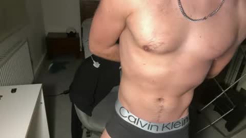 yourhotdude99 online show from April 2026 08:04:01 PM