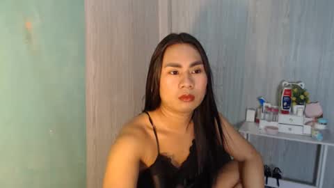 Mauie  online show from May 2026 11:02:02 PM
