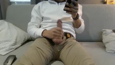 Snapshot of yourislandman chatting on February 2025 06:48:01 PM JerkMeOff online show from February 2025 06:48:01 PM