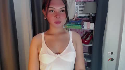 Snapshot of yourlovekylie chatting on March 2026 03:23:02 AM KYLIE MORE online show from March 2026 03:23:02 AM