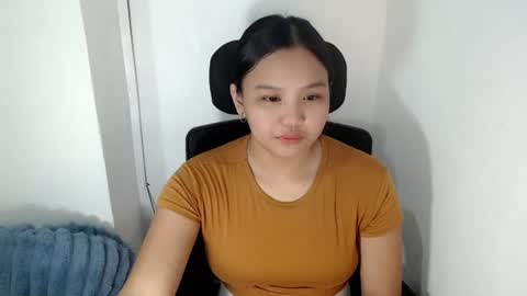 yournaughty_leigh online show from June 2026 02:06:01 AM