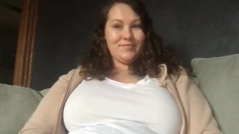 Snapshot of yournewbigmama chatting on December 2024 07:53:02 PM yournewbigmama online show from December 2024 07:53:02 PM