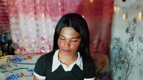 Snapshot of yourqueen_19 chatting on May 2026 09:49:01 AM yourqueen_19 online show from May 2026 09:49:01 AM