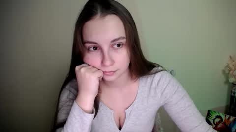 Snapshot of yours_piece_of_happiness_ chatting on January 2026 06:07:02 AM Happy online show from January 2026 06:07:02 AM