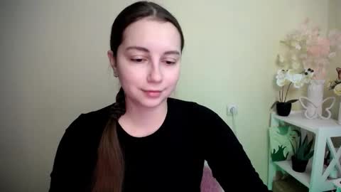 Snapshot of yours_piece_of_happiness_ chatting on February 2026 06:50:01 AM Happy online show from February 2026 06:50:01 AM