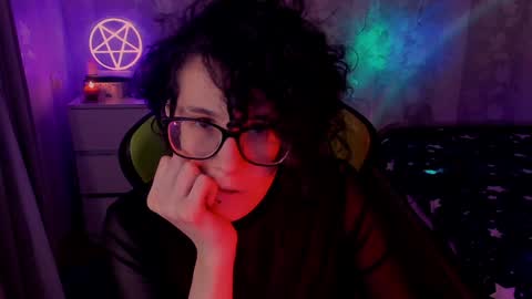 Snapshot of yourscosmic chatting on February 2025 10:22:02 PM Yours Cosmic online show from February 2025 10:22:02 PM