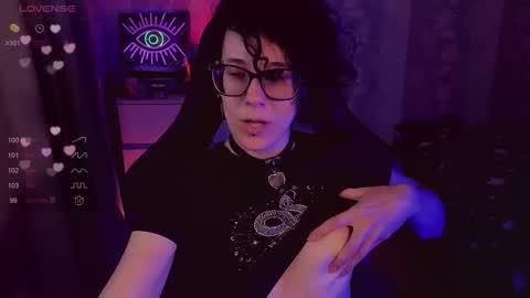 Snapshot of yourscosmic chatting on November 2025 10:36:02 AM Yours Cosmic online show from November 2025 10:36:02 AM