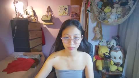 Snapshot of yourshy_cess chatting on April 2026 12:19:01 AM Cess online show from April 2026 12:19:01 AM