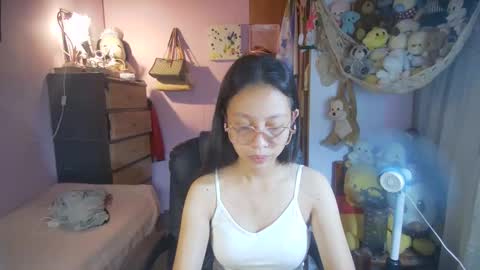 Snapshot of yourshy_cess chatting on April 2026 12:22:01 AM Cess online show from April 2026 12:22:01 AM