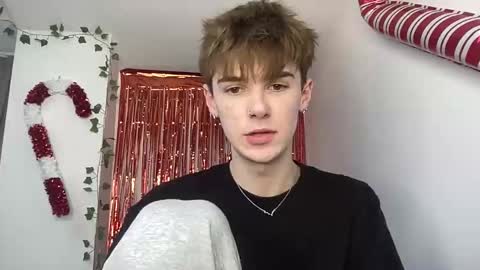 yoursweetyguy online show from January 2026 01:04:01 PM