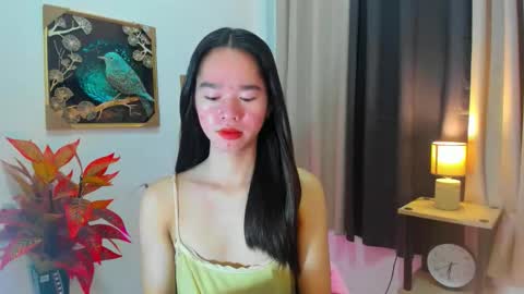 yourtinybunny online show from April 2026 10:20:02 AM