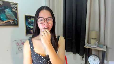 yourtinybunny online show from July 2026 10:41:01 AM