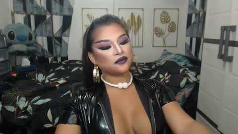 Snapshot of yourtrannyqueenxxx chatting on September 2025 11:17:01 PM Anastacia Grey online show from September 2025 11:17:01 PM
