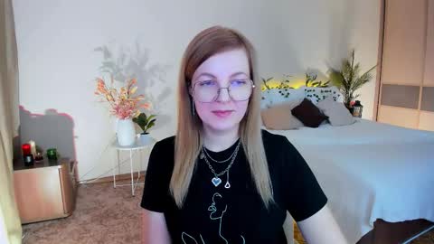 Alice online show from November 2025 10:01:02 AM