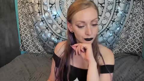 YourVenus00 -Follow my OF online show from May 2026 06:47:02 PM