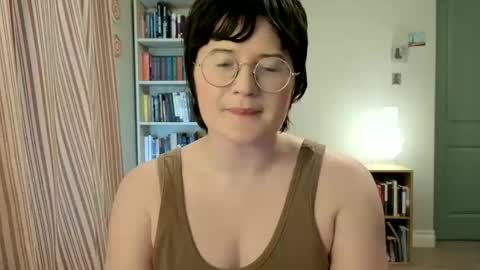 Rose Noire online show from June 2026 08:11:01 PM