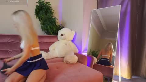 youw4ntthis online show from May 2026 11:08:02 AM