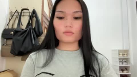 Snapshot of yrdrmgrl_jennie26 chatting on February 2026 05:51:02 PM yrdrmgrl_jennie26 online show from February 2026 05:51:02 PM