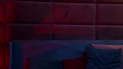 Foxie online show from November 2025 04:33:01 PM