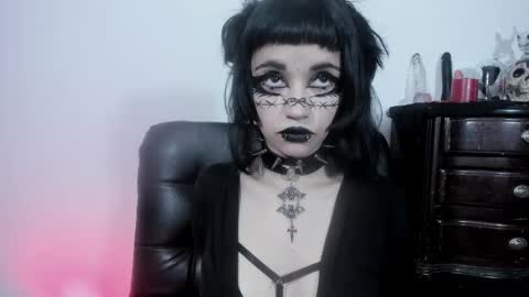 Yue Eclipsa online show from December 2025 04:51:02 AM