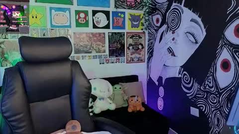    rawr   Anne Independent model      online show from November 2025 06:41:02 PM