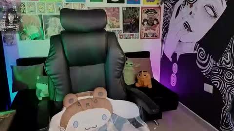    rawr   Anne Independent model      online show from February 2026 12:48:01 AM