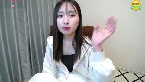 yui_x online show from January 2025 01:08:02 PM